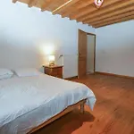 4 Bedroom Lovely In Ampaza Prázdninový dům *